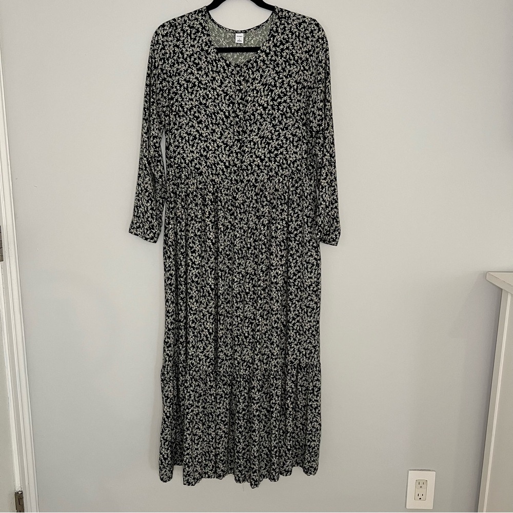 Old Navy Maxi Dress – Size S